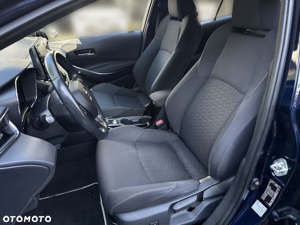 Toyota Corolla - 11