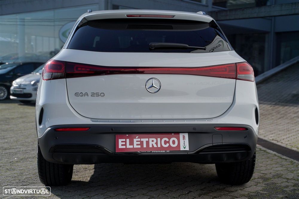 Mercedes-Benz EQA 250 AMG Line - 5