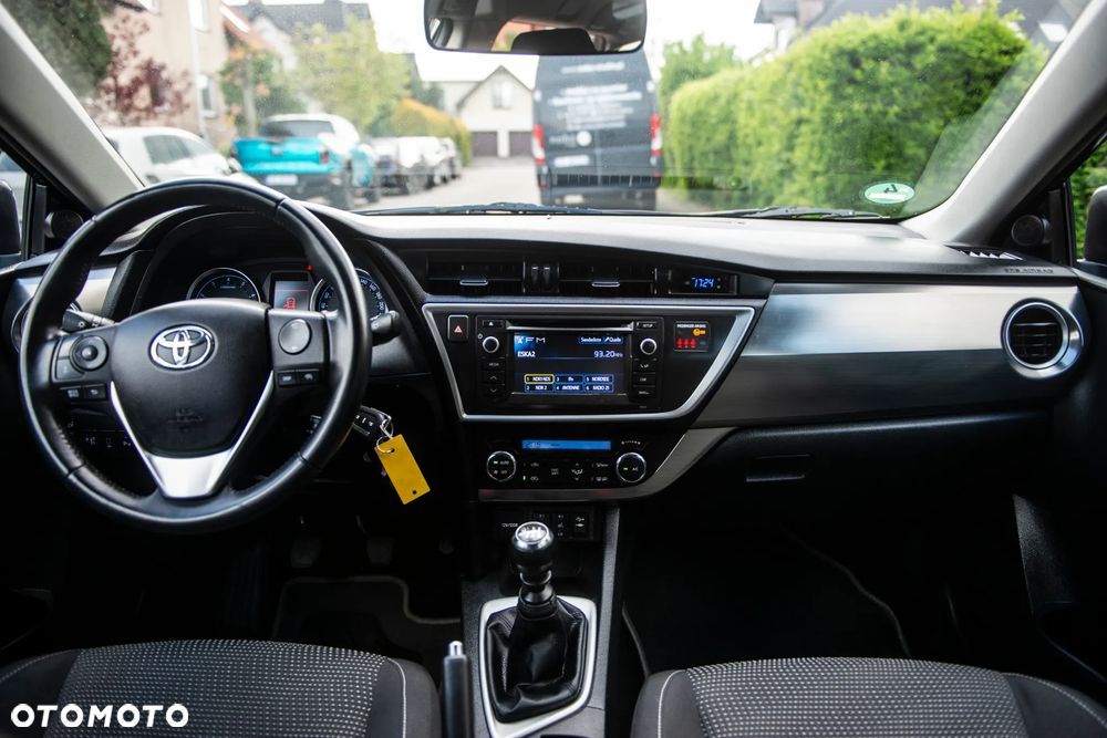 Toyota Auris 1.6 Valvematic Comfort - 32