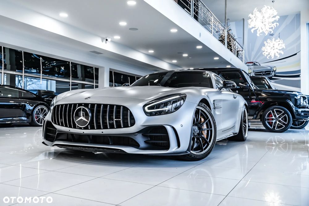 Mercedes-Benz AMG GT R - 1