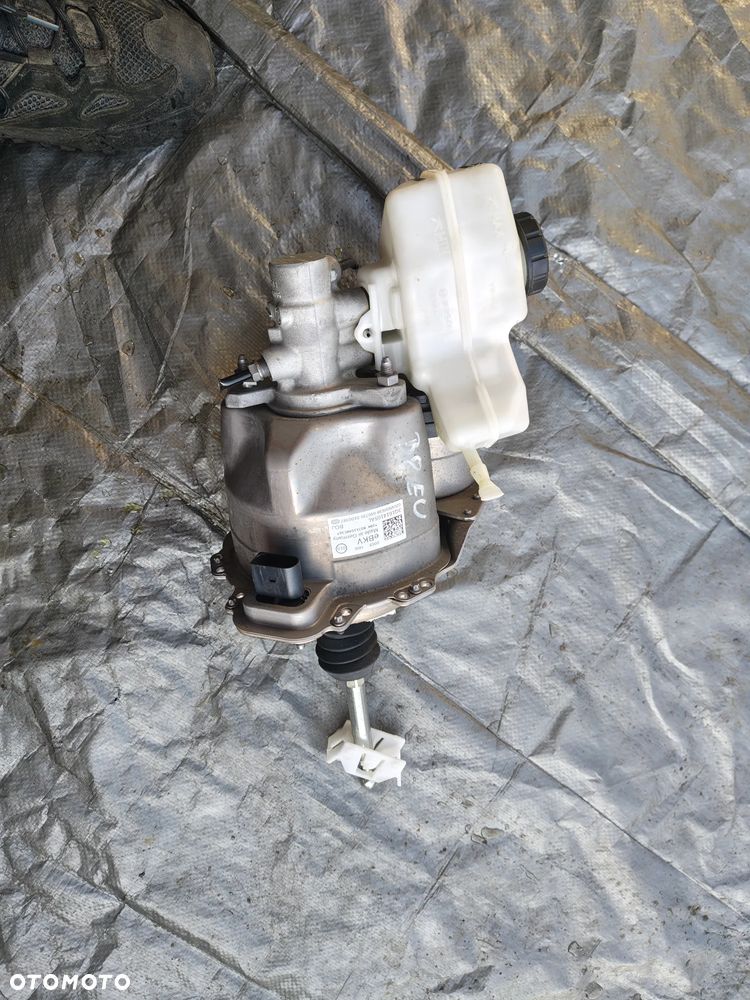 PASSAT B8 Lift serwo 3Q1614105AL pompa hamulcowa - 1
