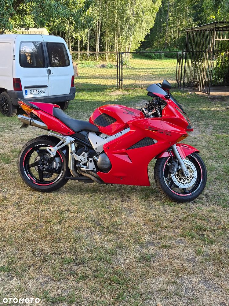 Honda VFR - 1
