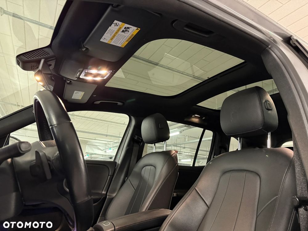Mercedes-Benz GLB 250 4Matic 8G-DCT - 32