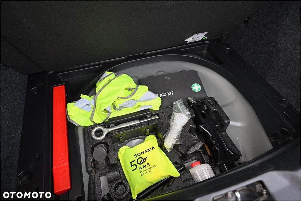 Volvo V40 Cross Country D3 Geartronic - 18