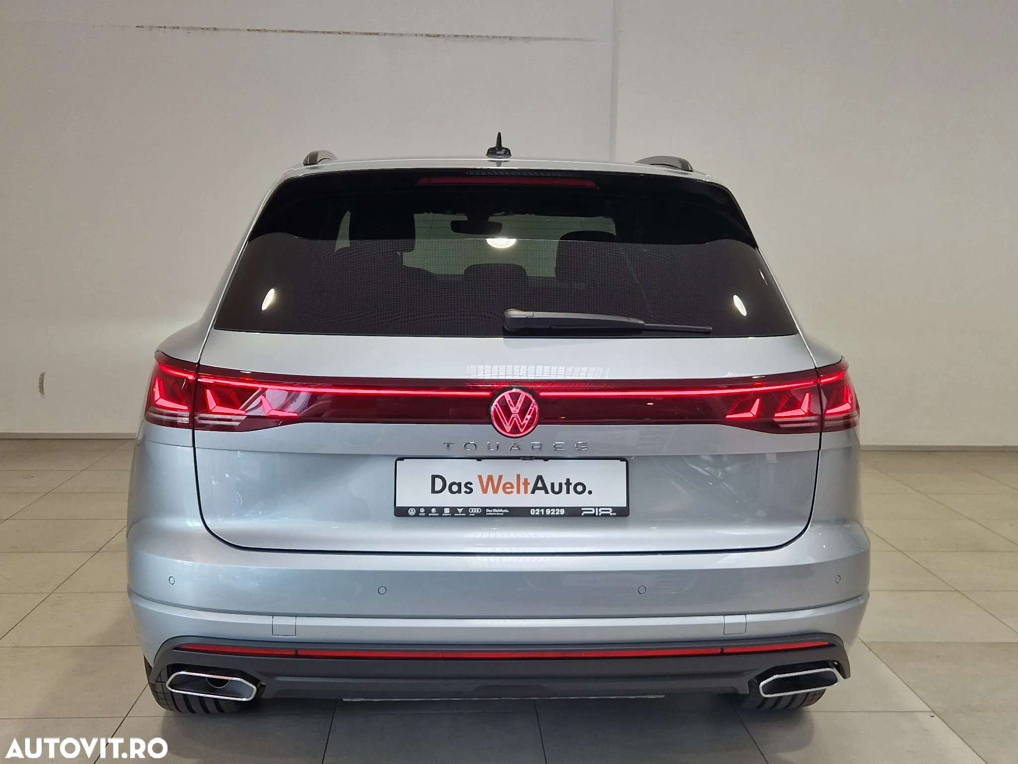 Volkswagen Touareg V6 TDI 4MOTION Elegance - 8