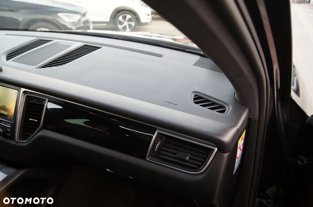 Porsche Macan S PDK - 32