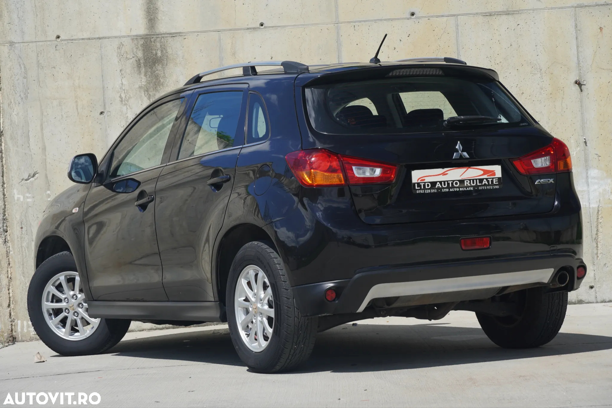 Mitsubishi ASX - 5