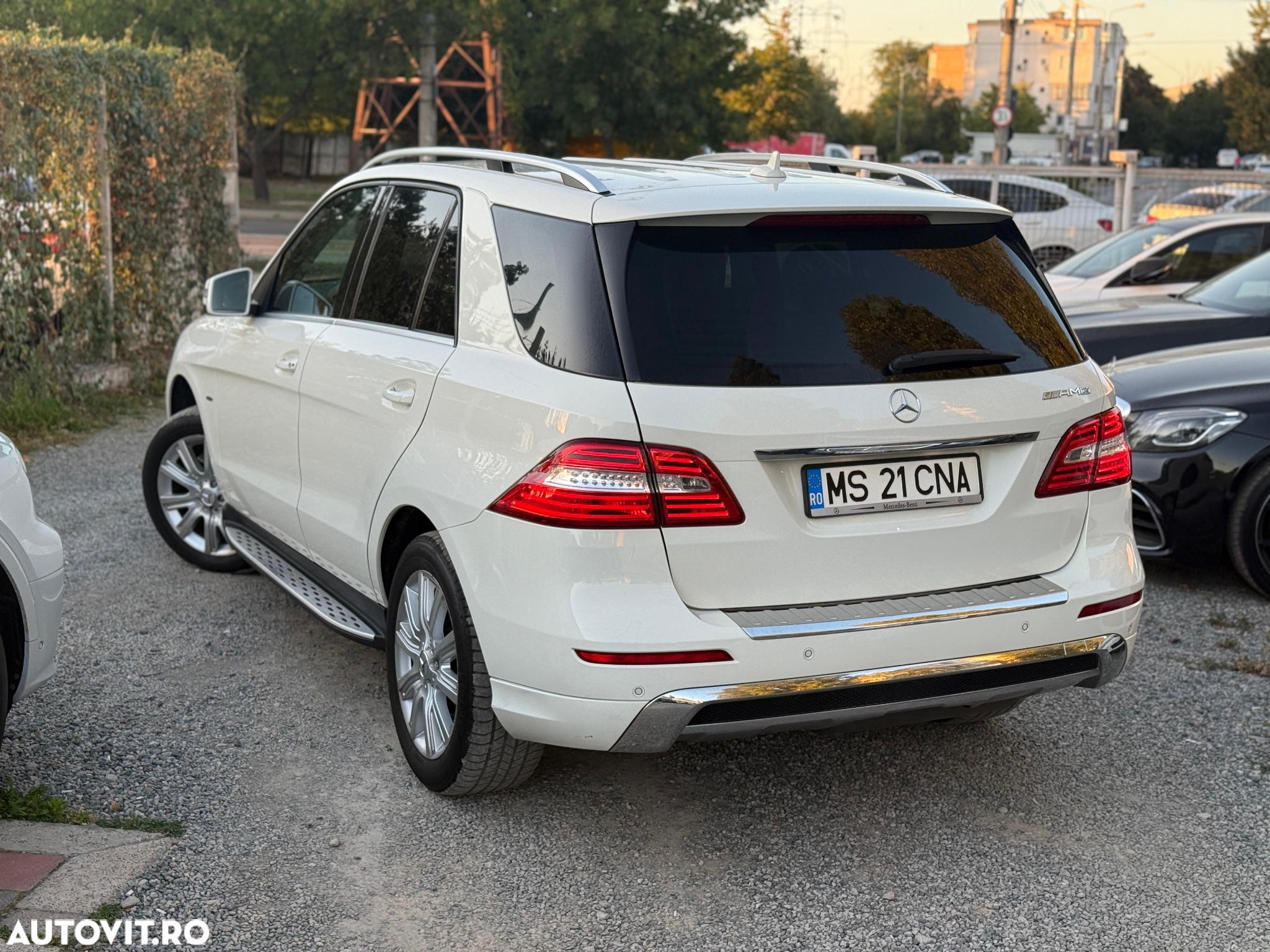 Mercedes-Benz ML 250 BlueTEC 4MATIC 7G-TRONIC Edition 1 - 3