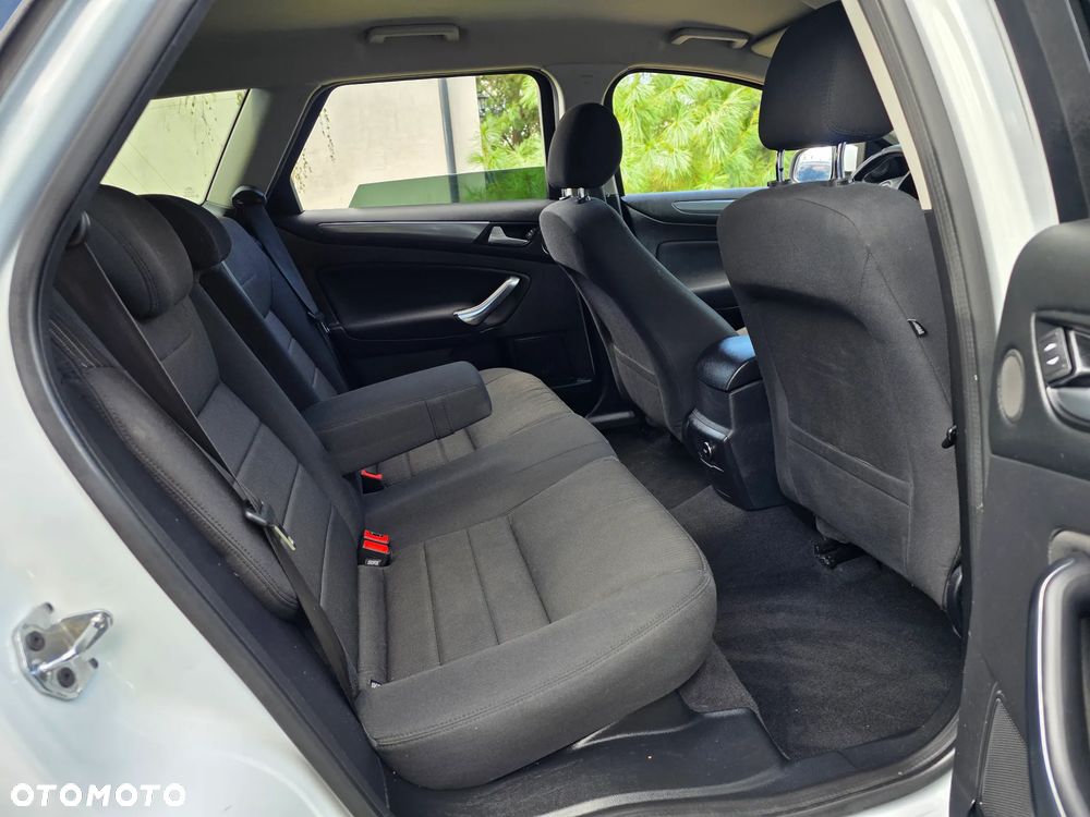 Ford Mondeo 2.0 TDCi Titanium X - 17
