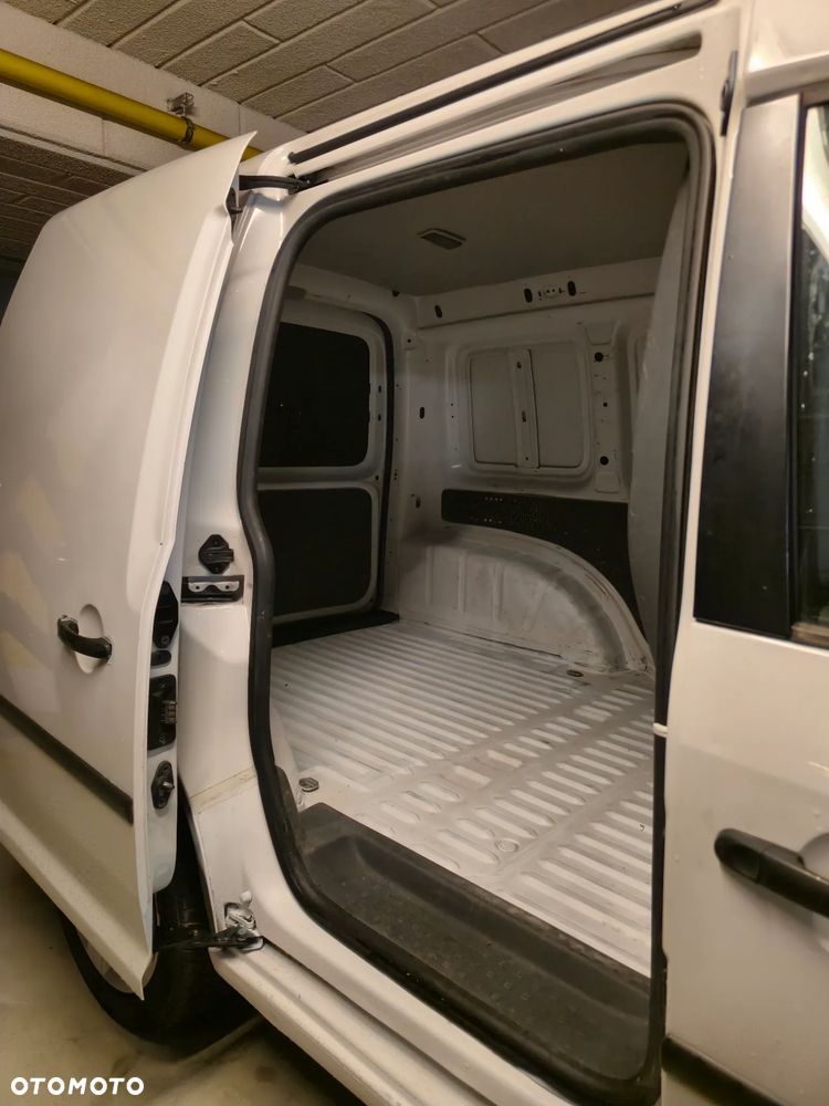 Volkswagen Caddy - 32