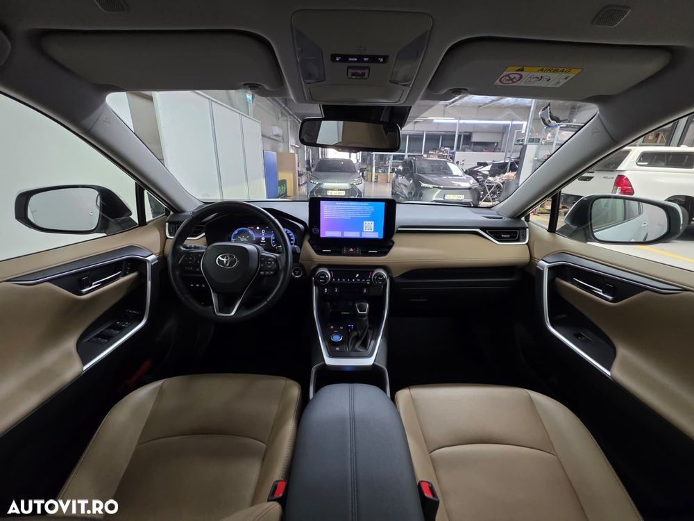 TOYOTA RAV4 2024 — imagine 7
