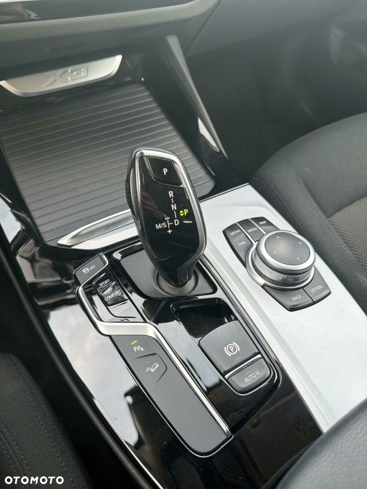 BMW X3 xDrive20d Advantage - 13