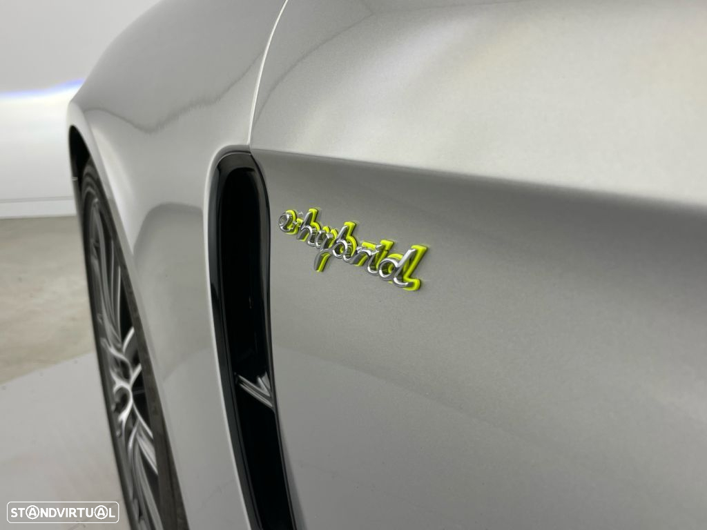 Porsche Panamera Sport Turismo 4 E-Hybrid - 29