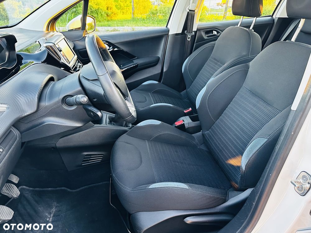 Peugeot 208 Blue-HDi 100 Stop&Start Active - 18