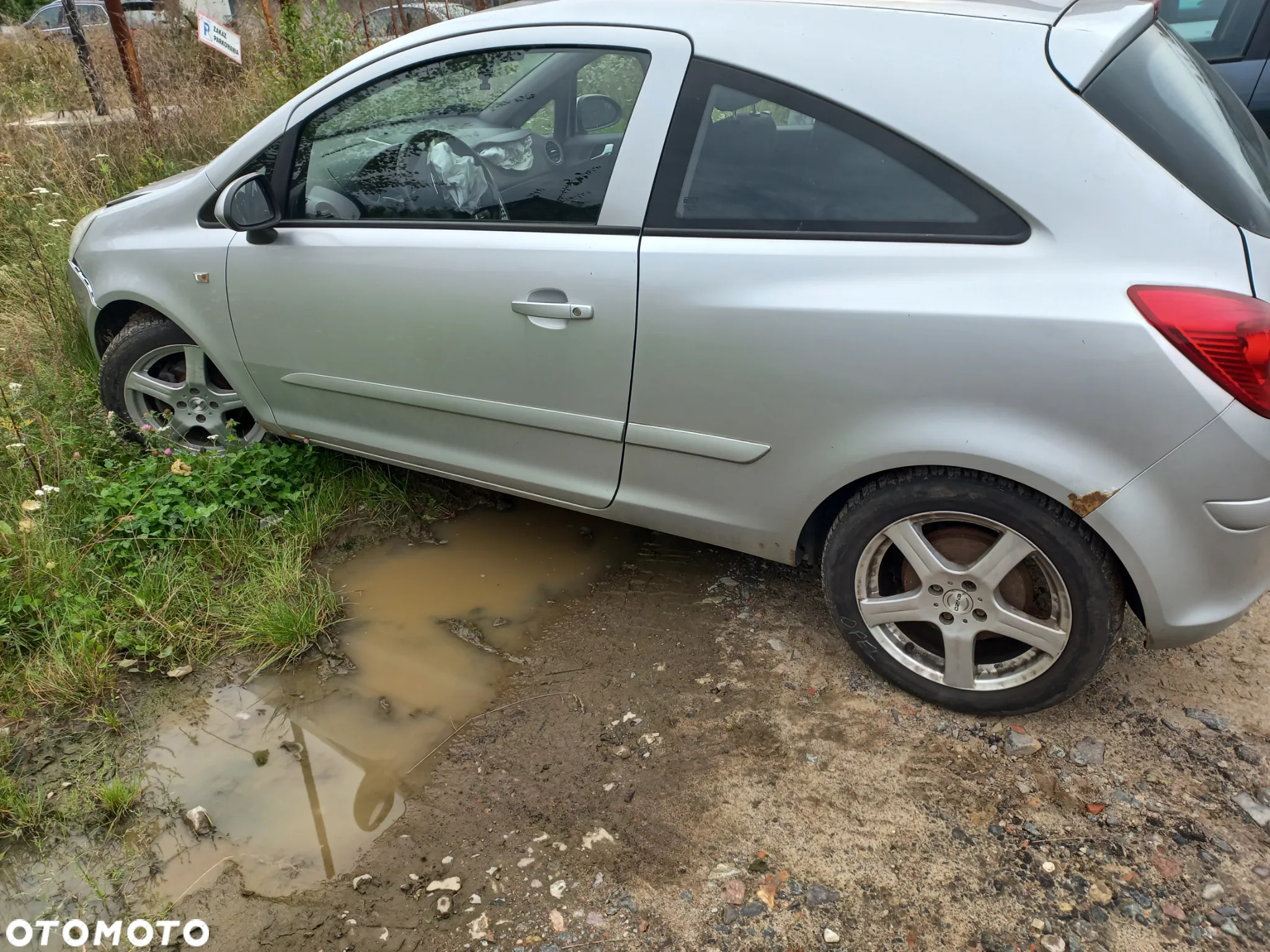 Opel Corsa 1.4 16V Cosmo - 4