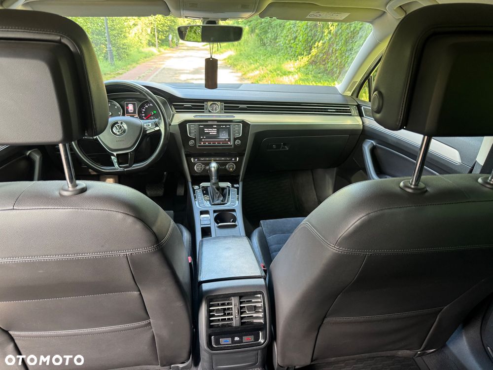 Volkswagen Passat 2.0 TDI SCR (BlueMotion Tech) 4Motion D Highline - 22