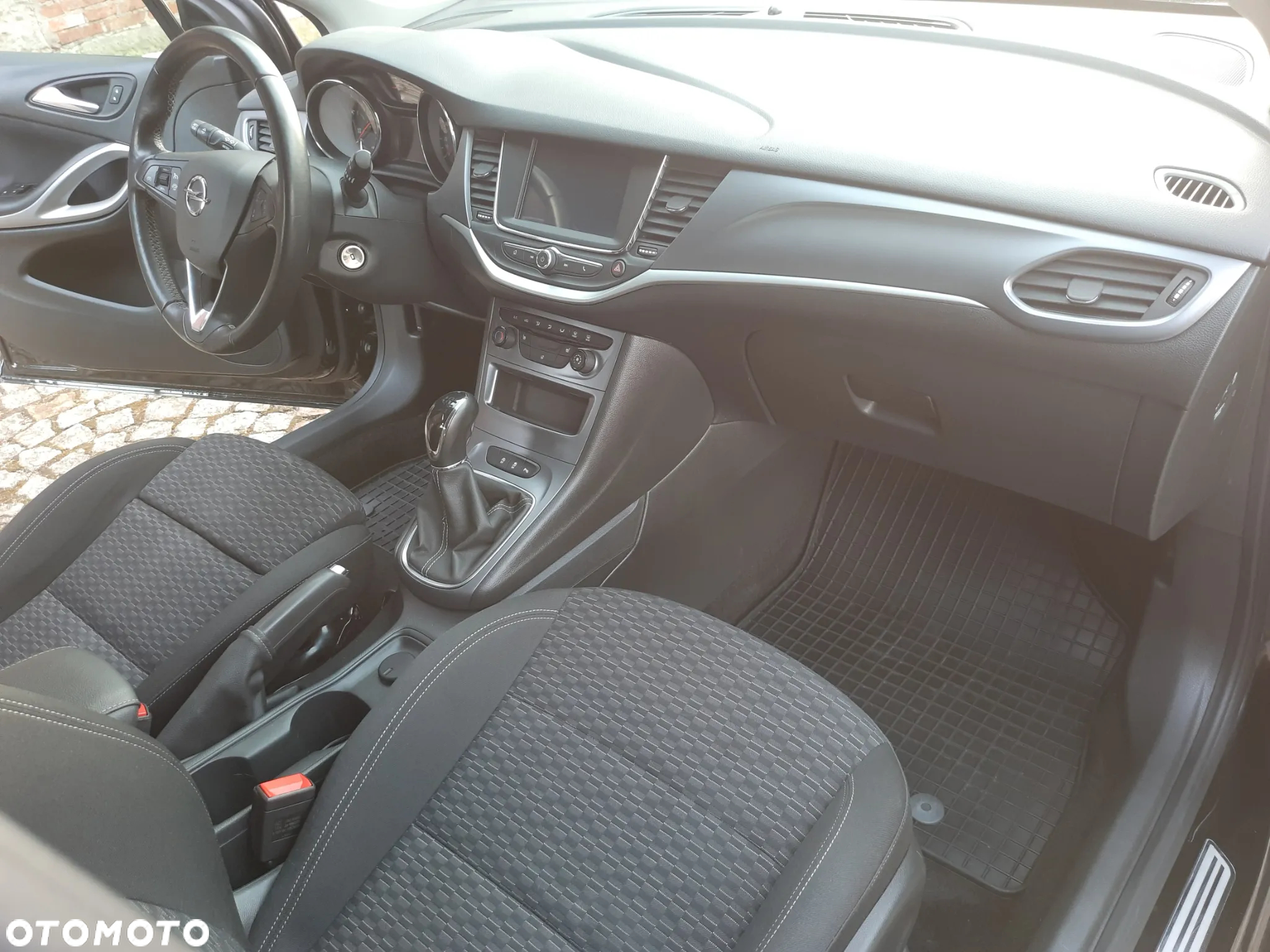 Opel Astra 1.6 D Start/Stop Sports Tourer 120 Jahre - 20