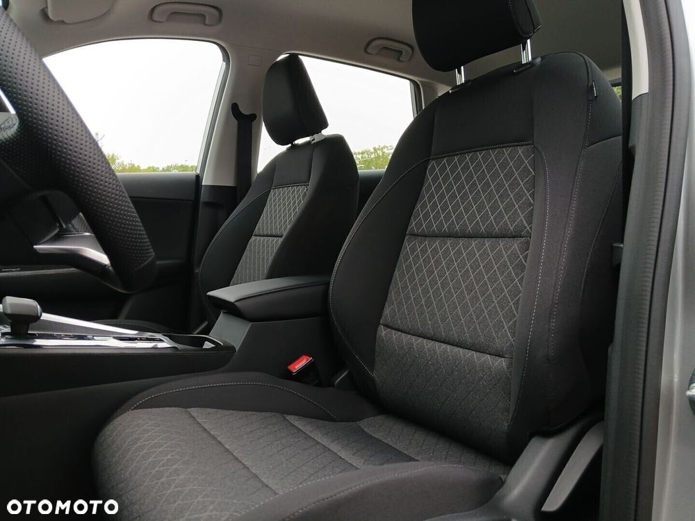MG ZS Hybrid+ - 12