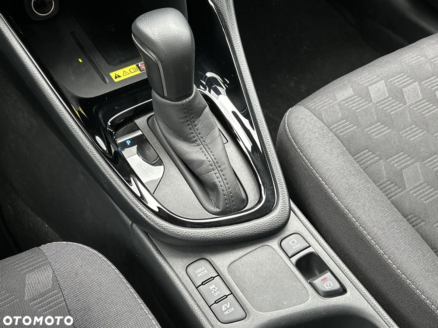 Toyota Yaris - 22