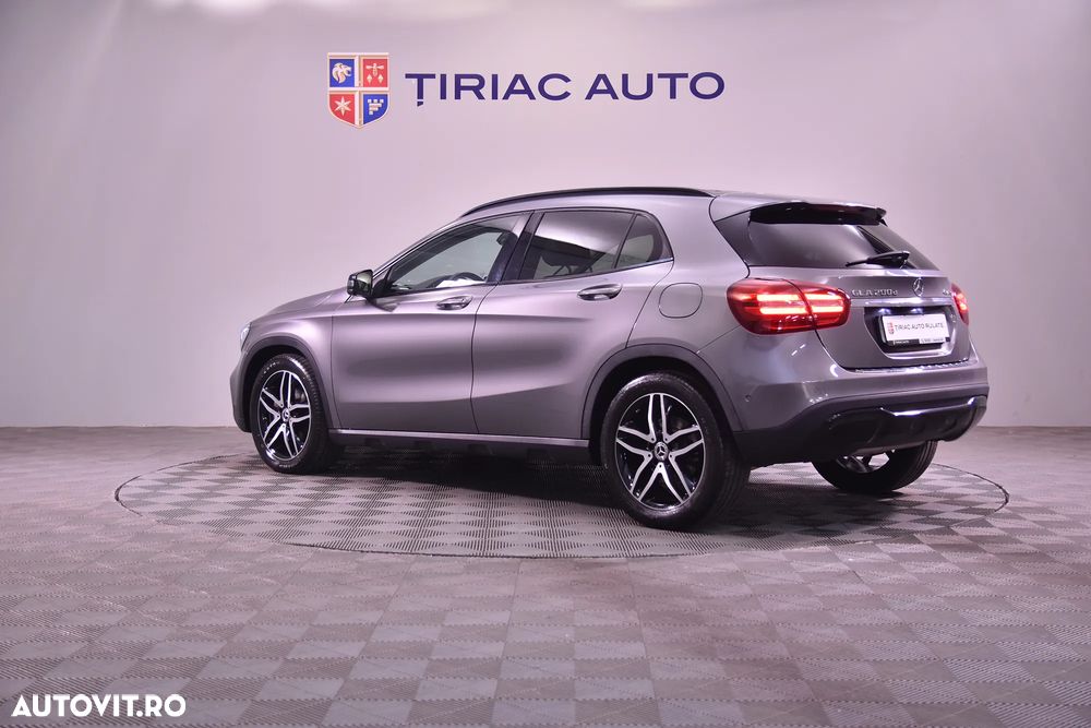 Mercedes-Benz GLA 200 d 4MATIC Aut. - 3