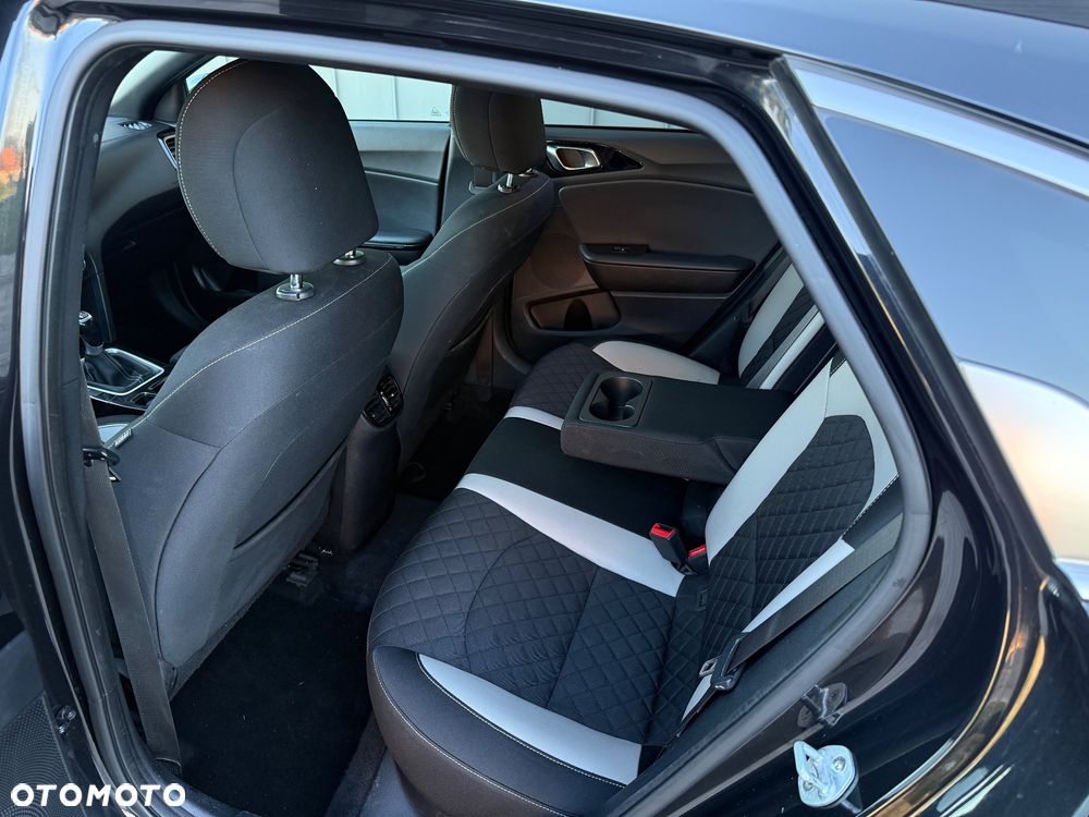Kia ProCeed 1.4 T-GDI GT Line - 19