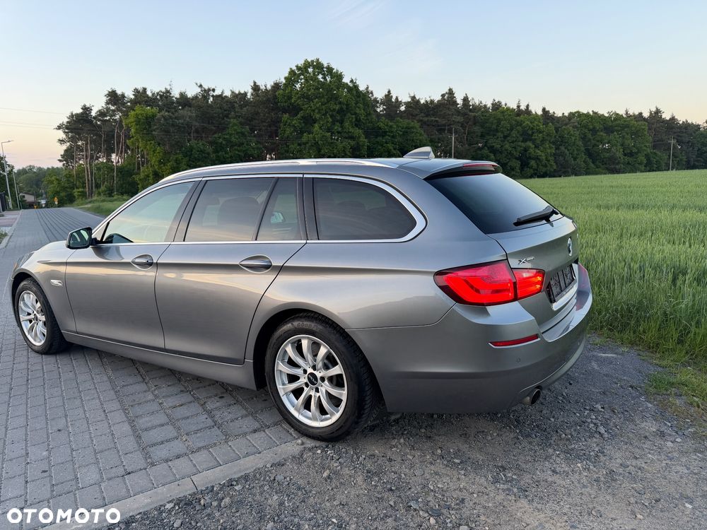 BMW Seria 5 535d xDrive Sport-Aut Luxury Line - 7