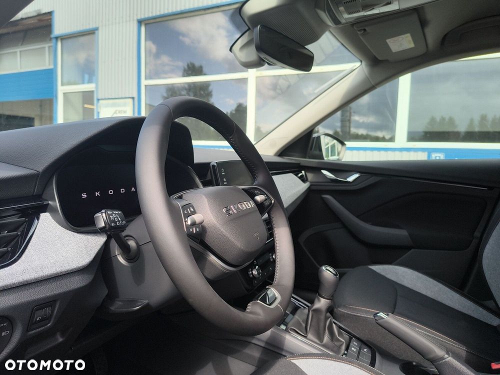 Skoda Kamiq 1.0 TSI Monte Carlo DSG - 41