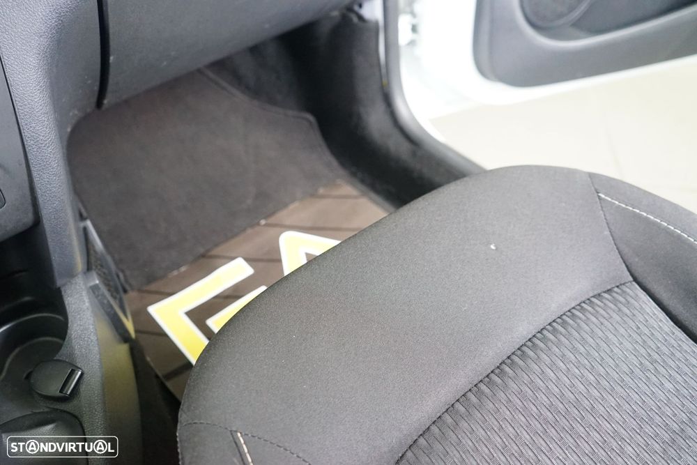 Dacia Sandero 0.9 TCe Comfort - 31