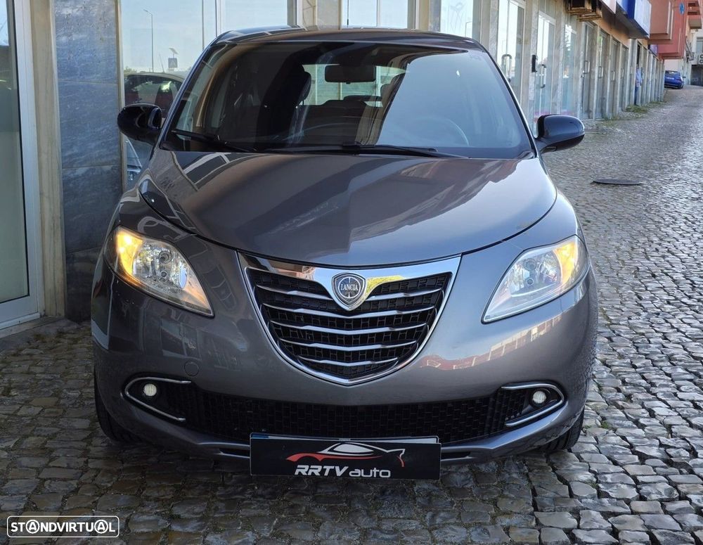 Lancia Ypsilon 1.3 M-jet S&S Platinum - 14