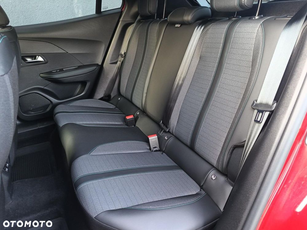 Peugeot 2008 PureTech 100 Allure S&S BVM6 - 15