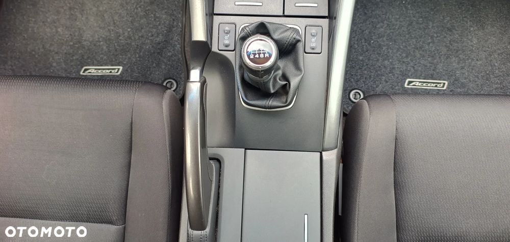 Honda Accord 2.0 Executive - 14