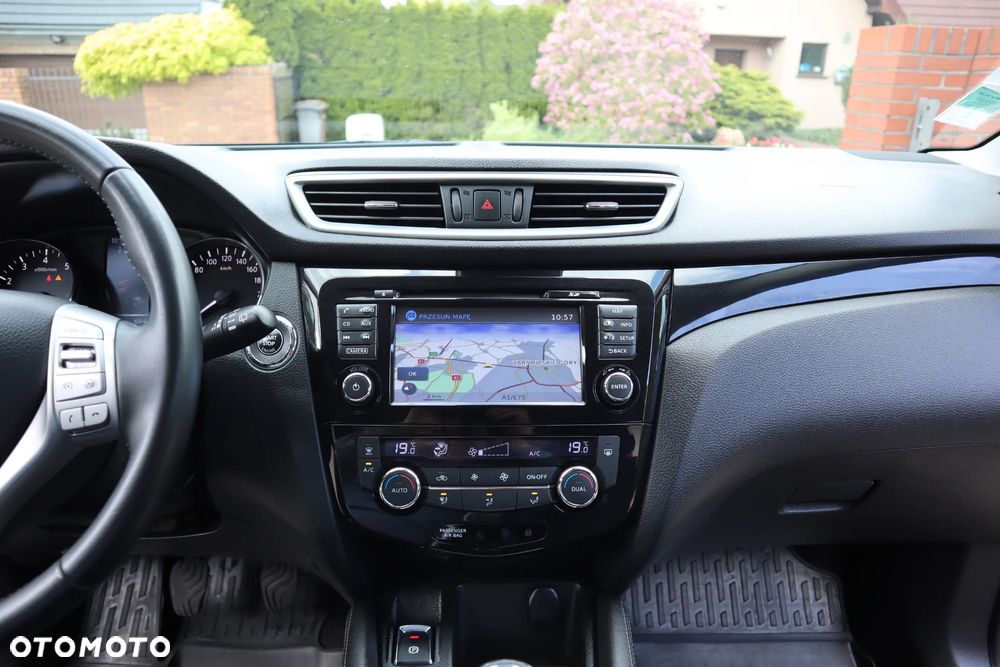 Nissan Qashqai 1.2 DIG-T N-Connecta - 17