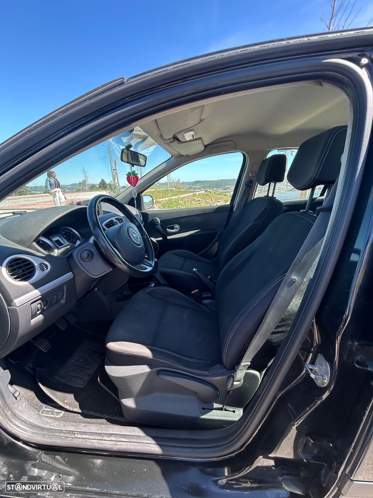 Renault Clio - 6