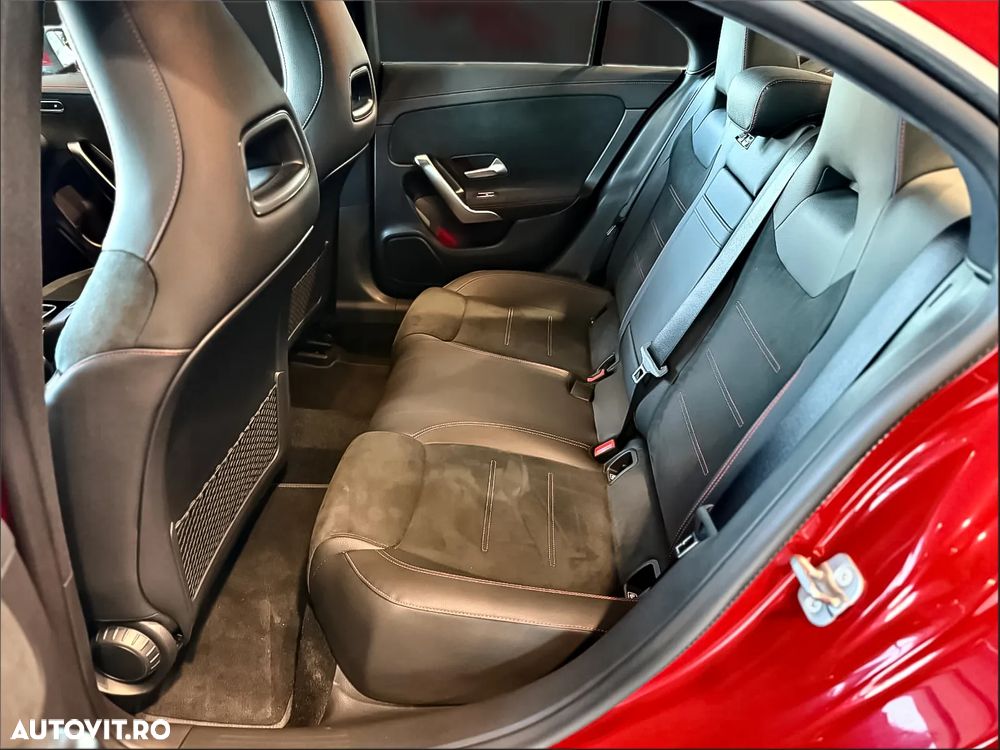 Mercedes-Benz CLA 200 7G-DCT AMG Line Advanced Plus - 14