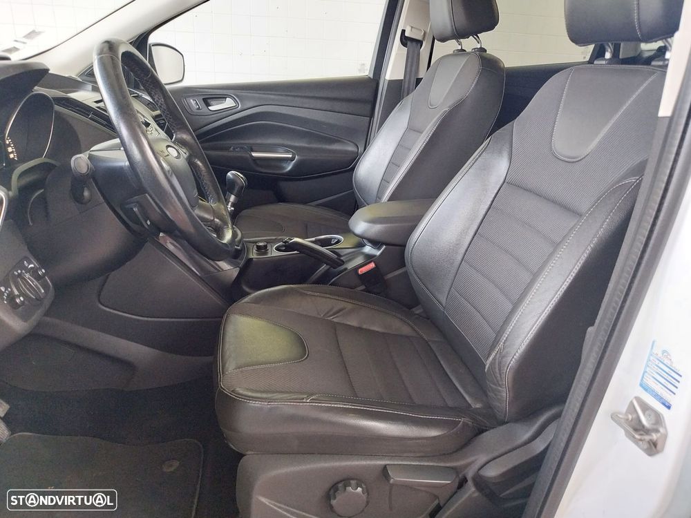 Ford Kuga 2.0 TDCi Titanium - 9
