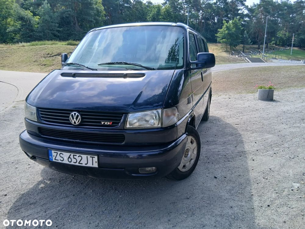 Volkswagen Multivan Standard - 4