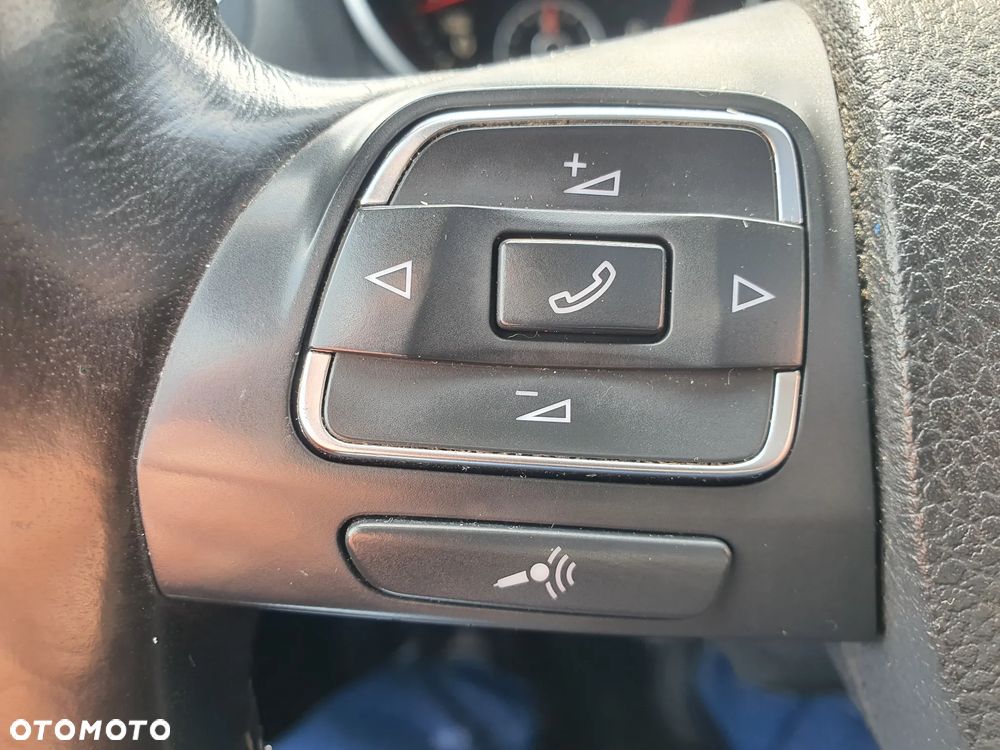 Volkswagen Golf 1.4 TSI DSG Highline - 18