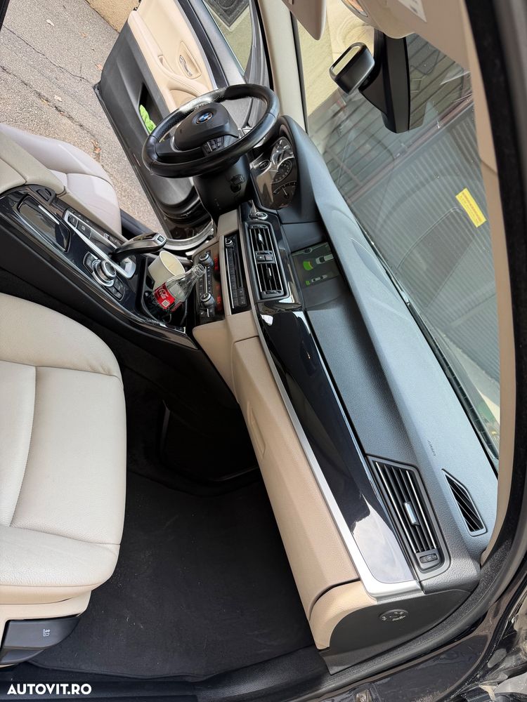 BMW Seria 5 525d xDrive - 19