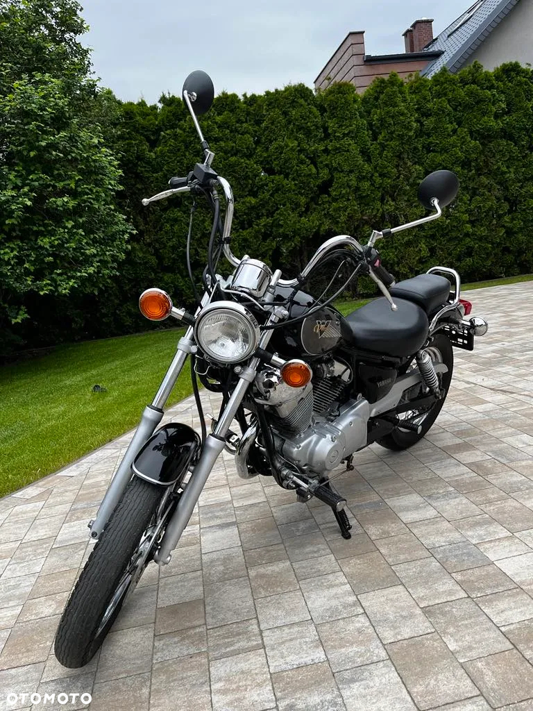 Yamaha XV - 13