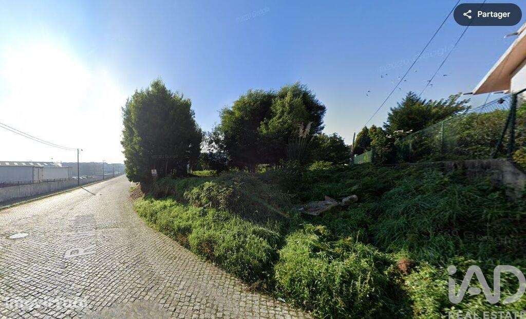 Terreno em Pedroso e Seixezelo de 390,00 m2 - Grande imagem: 4/13