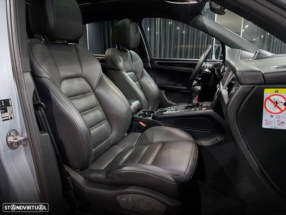 Porsche Macan S - 37