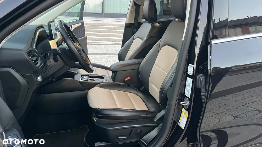 Ford Kuga - 18