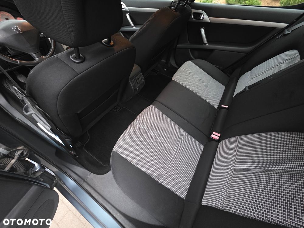 Peugeot 407 - 3