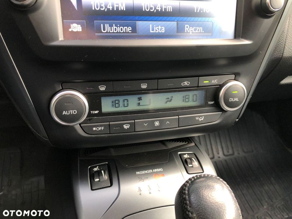 Toyota Avensis - 22