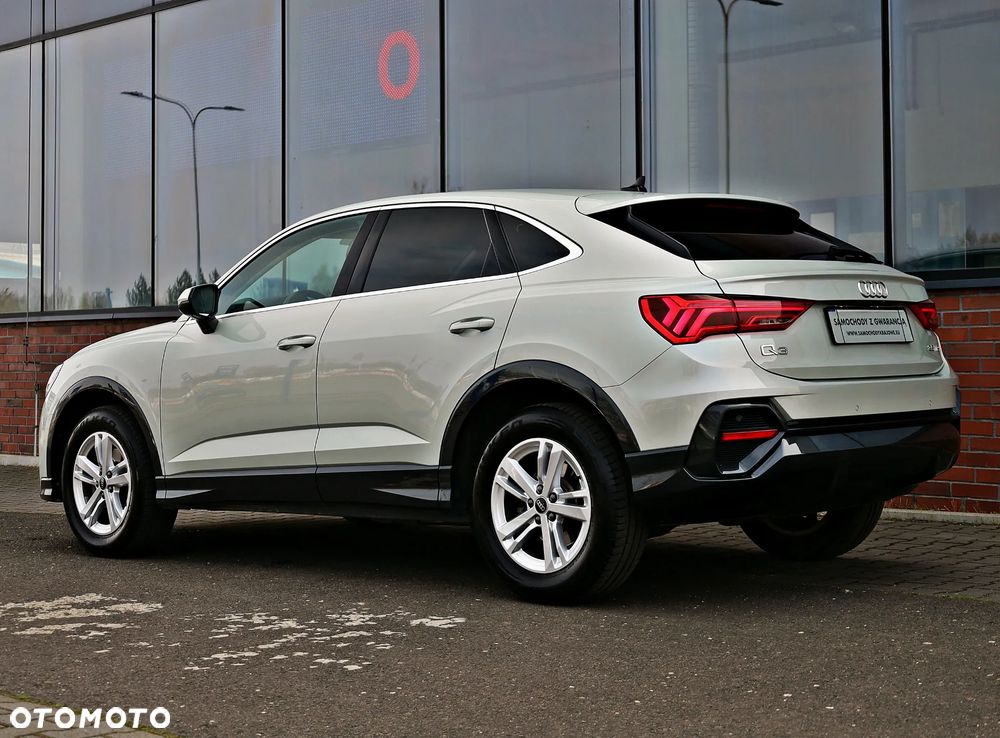 Audi Q3 Sportback - 12