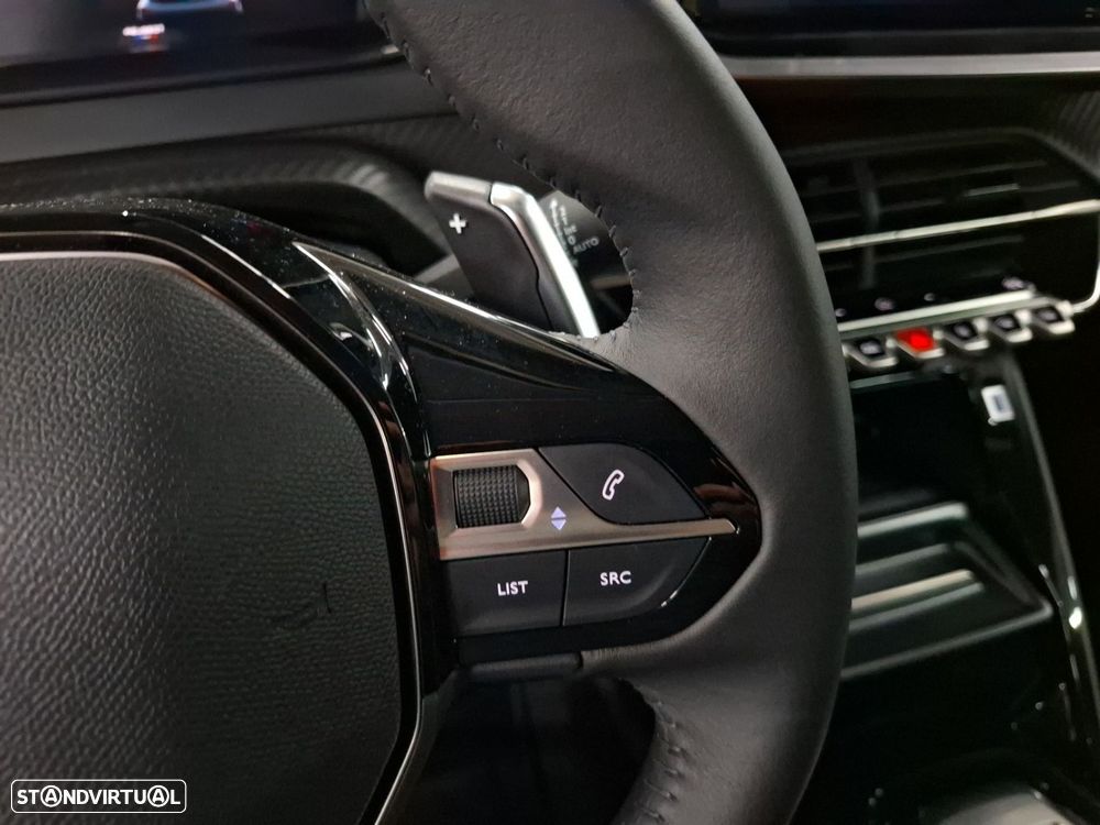 Peugeot 208 1.2 Hybrid Allure e-DCS6 - 17