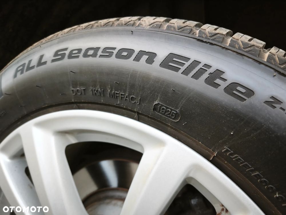 Ford Kuga 1.5 EcoBoost 2x4 Titanium - 15
