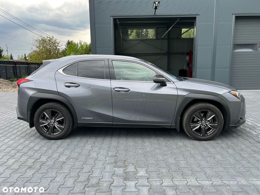 Lexus UX 250h Prestige 2WD - 6