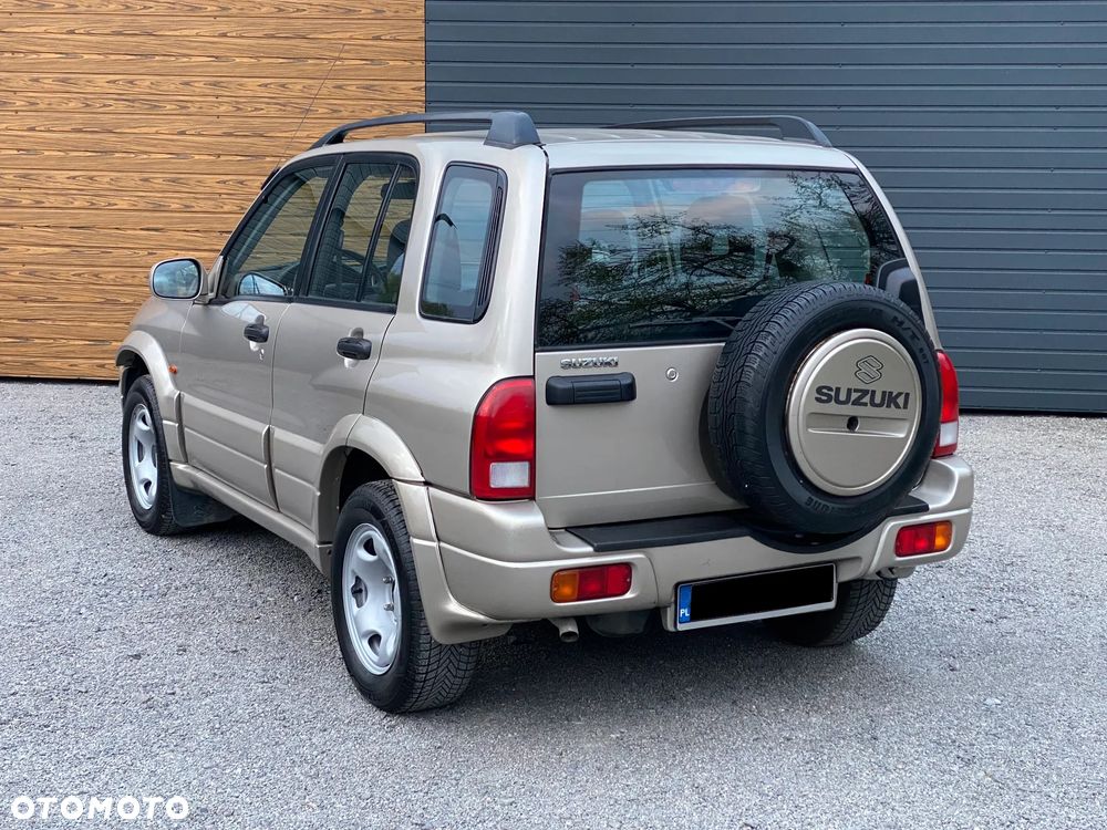 Suzuki Grand Vitara 2.0 Comfort Style - 21