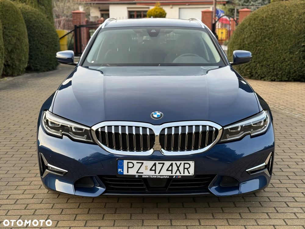 BMW Seria 3 320d xDrive Luxury Line sport - 17
